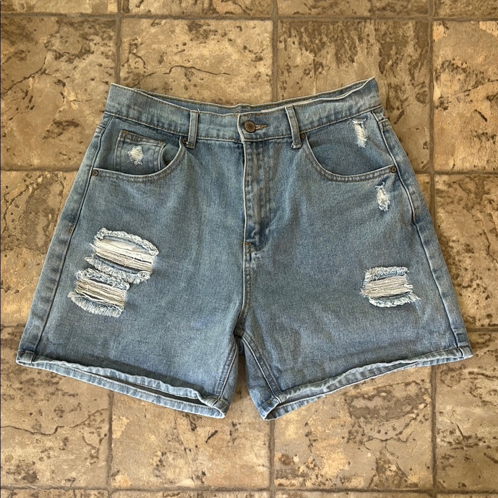 NWOT WishList Denim Distressed Women’s High Waste Shorts
